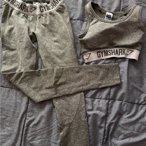 Gymshark Other - Gym Shark matching workout set.